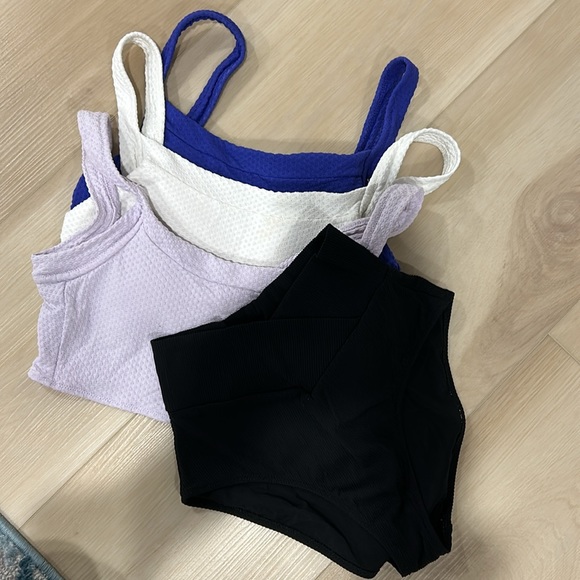 Aerie scoop bikini tops & high waisted bottom! - Picture 3 of 3